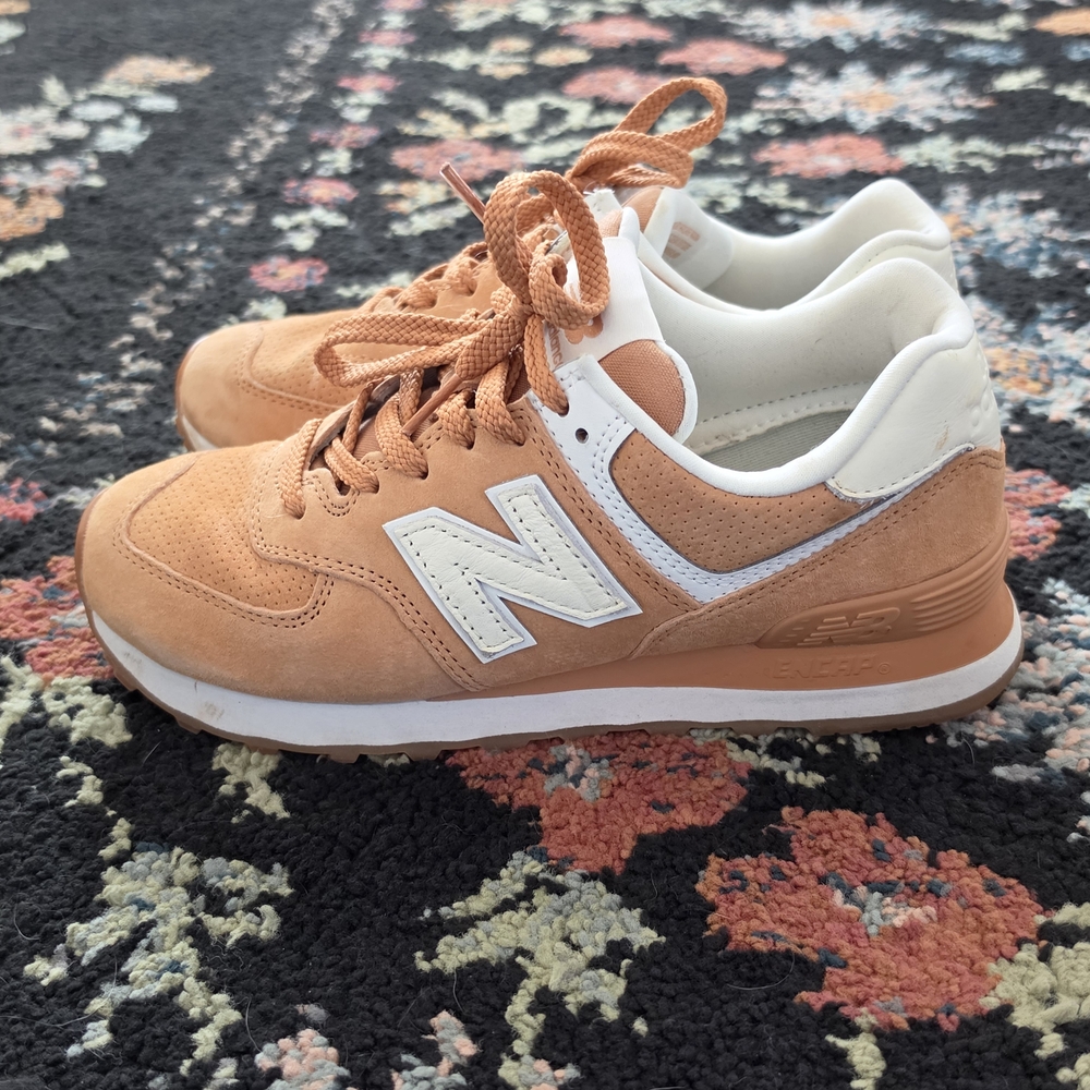 Women's New Balance 574 Brown - Picture 2 of 6